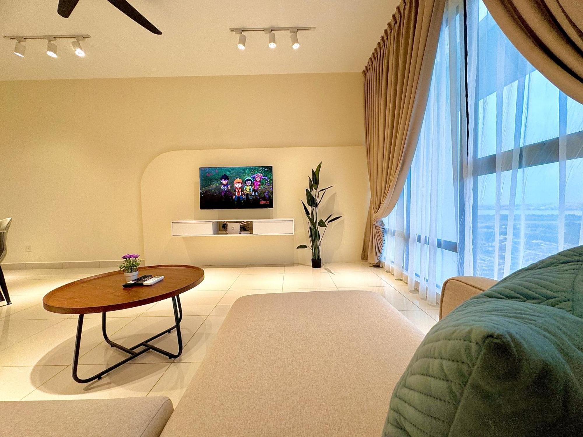 Mosaic Southkey Mid Valley By Luxecocoo Ck Johor Bahru Exterior foto